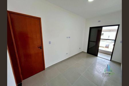 3_photo/94ce21cbf1.babca6c7f82b9010-ATLAS-1b936d18-e7be-48e0-959f-be59279cb182.jpg de casa à venda com 2 quartos, 70m² em Jardim Melvi, Praia Grande