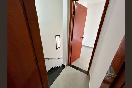 7_photo/94ce21cbf1.babca6c7f82b9010-ATLAS-c7dbf3cb-aef2-4e83-b8d9-4359854fbc8f.jpg de casa à venda com 2 quartos, 70m² em Jardim Melvi, Praia Grande