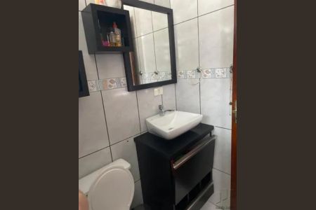 2_photo/94ce21cc2b.1463d70521bc8e9f-ATLAS-e40cca6d-0b3a-48d3-8864-aad33536fdcc.jpg de casa à venda com 2 quartos, 102m² em Jardim Melvi, Praia Grande