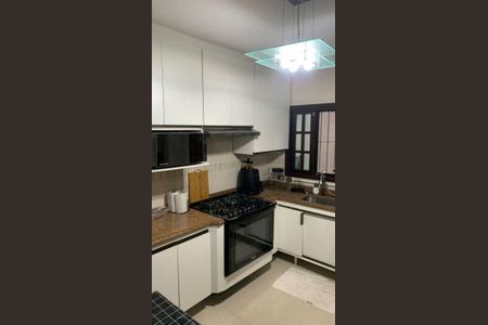 11_photo/94ce21cc7b.ceff8192393c33de-ATLAS-e2e0d28b-be15-4909-adca-1ae1c52cbb3e.jpg de casa à venda com 3 quartos, 135m² em Jardim Melvi, Praia Grande