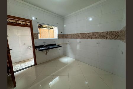 6_photo/94ce21cdd5.babca6c7f82b9010-ATLAS-c03611a0-6b7f-435c-b0a5-321dcc5eaf20.jpg de casa à venda com 2 quartos, 55m² em Jardim Melvi, Praia Grande