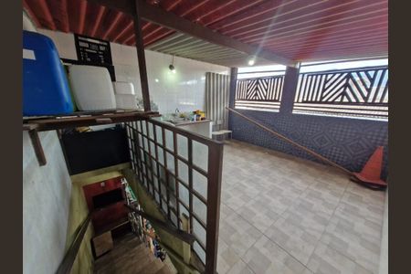 7_photo/94ce21cf01.31fa6799cfd26a89-ATLAS-29a64355-766a-48f6-84f5-bf7a99384cd4.jpg de casa à venda com 2 quartos, 118m² em Vila Caiçara, Praia Grande