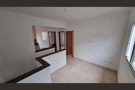 6_photo/94ce21d0df.dec587e48f10931e-ATLAS-c8ee14bf-31aa-4f41-ad01-87cbeec7f1b6.jpg de casa à venda com 2 quartos, 67m² em Jardim Samambaia, Praia Grande