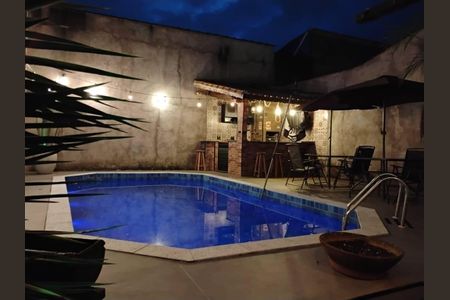 8_photo/94ce21d2a9.3bbff66cc2ca2df2-ATLAS-407cca61-c978-43d8-98fd-810f9cc7f8ce.jpg de casa à venda com 4 quartos, 134m² em Vila Caiçara, Praia Grande