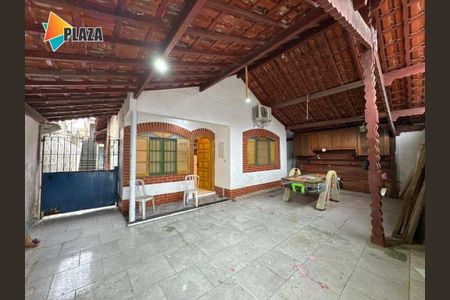 4_photo/94ce21d2b1.3c78d5fe0f4aa243-ATLAS-6b234385-e49e-406d-95e6-c59b9366fe3a.jpg de casa à venda com 2 quartos, 99m² em Vila Caiçara, Praia Grande