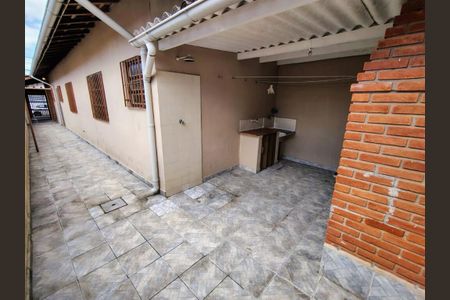 8_photo/94ce21d2b1.f236e11285303c36-ATLAS-1cb5af42-24d1-461f-938b-4f826d61dedb.jpg de casa à venda com 2 quartos, 116m² em Vila Caiçara, Praia Grande