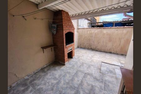 5_photo/94ce21d2c7.f236e11285303c36-ATLAS-3cd7777e-e07f-44f0-a1da-b7ff5562e342.jpg de casa à venda com 2 quartos, 116m² em Vila Caiçara, Praia Grande