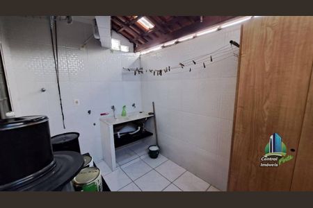 10_photo/94ce21d2dd.ad8d7a0cea44eaa8-ATLAS-1651556e-2560-4ae1-aa7e-63f58fbfe8f7.jpg de casa à venda com 2 quartos, 80m² em Vilamar, Praia Grande