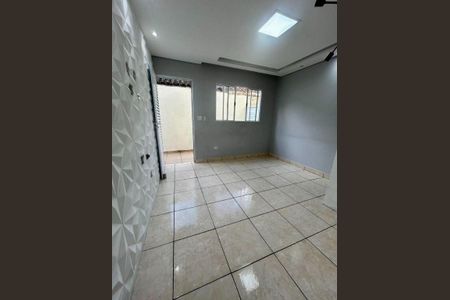 5_photo/94ce21d421.719fbdc320448c84-ATLAS-7445b5ec-0d68-4669-9a38-c6732f17ff75.jpg de casa à venda com 2 quartos, 53m² em Jardim Samambaia, Praia Grande