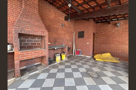 4_photo/94ce21d59d.bf9ec29034c3b782-ATLAS-31aa35cd-e8b0-42de-9c60-2a66c13ac833.jpg de casa à venda com 3 quartos, 221m² em Maracanã, Praia Grande