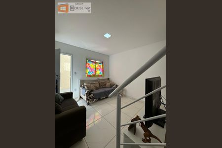 8_photo/94ce21daf3.2d3ac289e0c8b5b7-ATLAS-8bc14f00-992c-448c-aa4a-b2a991201e67.jpg de casa à venda com 2 quartos, 56m² em Parque das Americas, Praia Grande