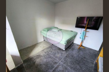 4_photo/94ce27335f.59b9fa3339c8dcb8-ATLAS-0fd7503e-e9d6-4f67-b218-cd58b11a98a0.jpg de casa à venda com 1 quarto, 52m² em Vilamar, Praia Grande