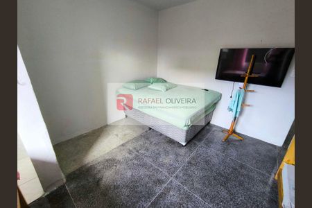 19_photo/94ce27335f.59b9fa3339c8dcb8-ATLAS-fe096fb7-d4cb-4c1a-b9ba-a55bff6a64e4.jpg de casa à venda com 1 quarto, 52m² em Vilamar, Praia Grande