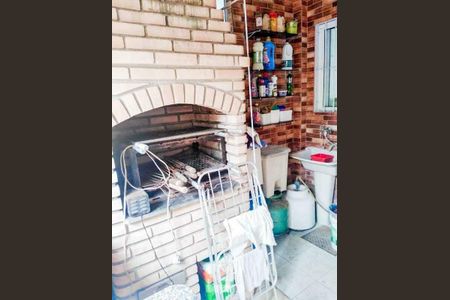 8_photo/94ce2733b1.c91b17543af6bd5a-ATLAS-6c070185-df15-4930-865b-21ee521eed80.jpg de casa à venda com 3 quartos, 66m² em Vilamar, Praia Grande