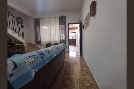 1_photo/94ce2733c9.c3803a3b1d149b78-ATLAS-2f5be495-1bea-49f3-bbea-7b3e8ee34355.jpg de casa à venda com 2 quartos, 88m² em Vilamar, Praia Grande