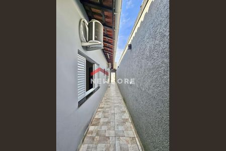 2_photo/94ce2736e5.c27bb358fc36071b-ATLAS-070861f0-75e1-400c-bdad-d53e2c18fec5.jpg de casa à venda com 3 quartos, 90m² em Solemar, Praia Grande