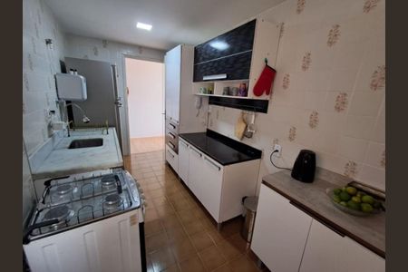 17_photo/94ce2739c3.990be35bc0dcbb25-ATLAS-9db59373-862f-415c-b943-8c681e8fa0bb.jpg de apartamento à venda com 2 quartos, 68m² em Solemar, Praia Grande