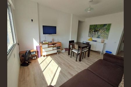 5_photo/94ce2739c3.990be35bc0dcbb25-ATLAS-abd988c3-7d3e-42db-a173-2cbfa3c26832.jpg de apartamento à venda com 2 quartos, 68m² em Solemar, Praia Grande