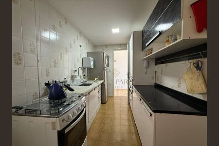 4_photo/94ce2739d1.9331d0275b9d30a2-ATLAS-521f7289-91e2-4bc9-b63f-d6b4e304cb97.jpg de apartamento à venda com 2 quartos, 69m² em Solemar, Praia Grande