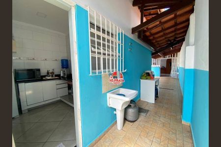 3_photo/94ce2739df.1aa5b8f538f3adaf-ATLAS-a95f1a8f-89d4-43bb-99d4-02ad74a50e07.jpg de casa à venda com 3 quartos, 113m² em Solemar, Praia Grande