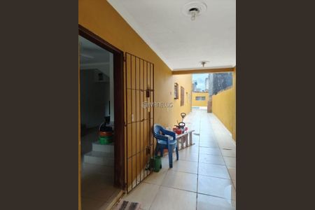 8_photo/94ce273bd7.0c5af212ec36322f-ATLAS-7e5d584a-717a-457e-a66b-e344448b6df9.jpg de casa à venda com 5 quartos, 200m² em Vilamar, Praia Grande