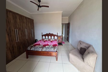 6_photo/94ce273bd7.5b0fa7abc9a2e704-ATLAS-25866781-9890-494b-b84f-0ecd85b6021f.jpg de casa à venda com 5 quartos, 209m² em Vilamar, Praia Grande