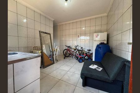 3_photo/94ce273bd7.5b0fa7abc9a2e704-ATLAS-43ed096c-2c5f-4fb4-975f-9b7c590bda1e.jpg de casa à venda com 5 quartos, 209m² em Vilamar, Praia Grande