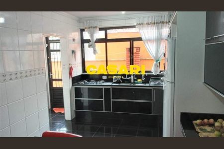 7_photo/94ce418c6b.dc4c3710a436727e-ATLAS-cd37b613-47a9-4d4a-83a2-cd5f340d4f57.jpg de casa para alugar com 3 quartos, 315m² em Jardim Wallace Simonsen, São Bernardo do Campo