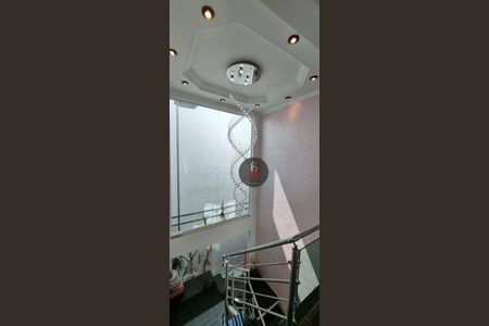 4_photo/94ce4202d3.f38e38137a2159e3-ATLAS-1098fa0c-465f-4a8d-988c-2ceb15c2d544.jpg de casa à venda com 3 quartos, 125m² em Jardim Las Vegas, Santo André