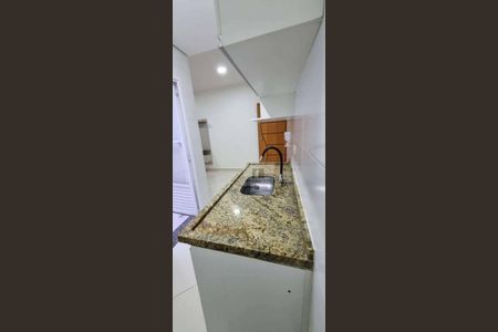 5_photo/94ce4207af.bfb828b32c2bb1be-ATLAS-e21acac0-ad4f-40c6-babe-cd8f15a721f6.jpg de apartamento para alugar com 2 quartos, 48m² em Vila Linda, Santo André