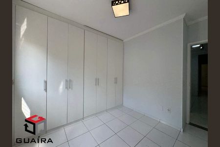 5_photo/94ce4207b9.dfff1e93406dc28d-ATLAS-10f02ffd-493c-4c22-9351-5b6cd167d319.jpg de casa à venda com 3 quartos, 166m² em Jardim do Estádio, Santo André