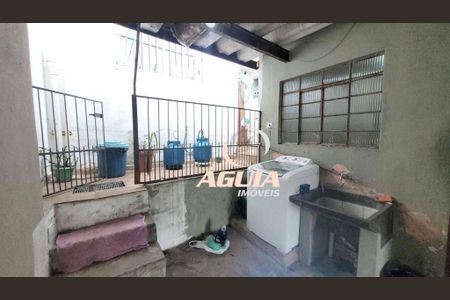 5_photo/94ce4209d5.04a823dc9d4d949a-ATLAS-e0f50cc3-5390-45f8-a9e6-0efb2a60f734.jpg de casa à venda com 2 quartos, 156m² em Vila Linda, Santo André