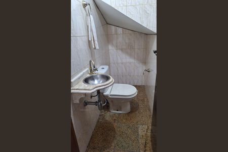 10_photo/94ce421c8d.88dcffa138285222-ATLAS-8aafbb47-dcb2-4666-9255-c8468f7d71ce.jpg de casa à venda com 5 quartos, 276m² em Jardim Las Vegas, Santo André