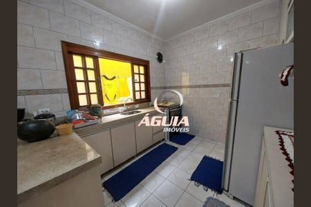 7_photo/94ce421c9b.ae537c11cfa6cc3a-ATLAS-3195c0fe-1afd-40f0-bbd3-5ec1d80a90bc.jpg de casa à venda com 3 quartos, 340m² em Jardim Las Vegas, Santo André