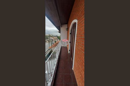 3_photo/94ce421d47.588d4a7fb74764b6-ATLAS-eddaddf1-c2e6-4fb9-b835-0c5f3f93f2f1.jpg de casa à venda com 3 quartos, 184m² em Jardim Las Vegas, Santo André