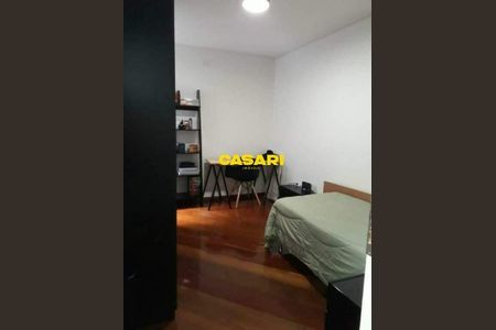 3_photo/94ce421dbb.e3a954dfb45dd8a0-ATLAS-270cd3f0-d87c-48eb-a006-921c24899181.jpg de casa à venda com 3 quartos, 175m² em Jardim Las Vegas, Santo André