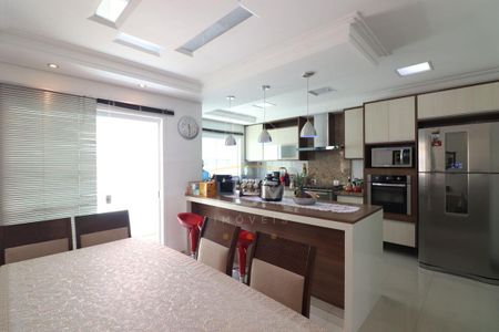 6_photo/94ce4228b5.8e14c5f9c2788e57-ATLAS-aee8ffe2-7895-4fae-bbe6-e3d9708270f3.jpg de casa para alugar com 3 quartos, 237m² em Nova Petrópolis, São Bernardo do Campo