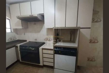 5_photo/94ce42377d.2866b196c2edf31d-ATLAS-6d16373f-94a4-4dfe-9cdc-6a66c479faee.jpg de casa para alugar com 5 quartos, 224m² em Baeta Neves, São Bernardo do Campo