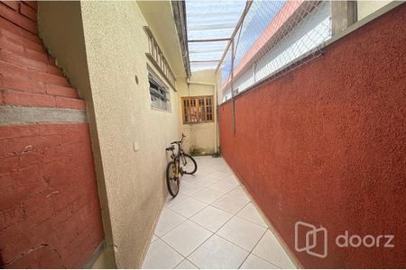 10_photo/94ce423f37.f6f71ca043ae088a-ATLAS-80ad18ab-9a15-42e4-84cf-54b4acb12011.jpg de casa à venda com 2 quartos, 57m² em Baeta Neves, São Bernardo do Campo