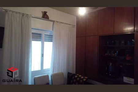 4_photo/94ce425b91.f7e81ba1849dc159-ATLAS-101e9832-4726-480e-a66a-dbb762a47c84.jpg de casa para alugar com 3 quartos, 243m² em Pinheirinho, Santo André