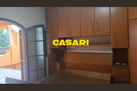 27_photo/94ce4272e3.0c6161ab2d998439-ATLAS-6f4b94f2-9d3b-4fa5-9630-586ceee3396e.jpg de casa para alugar com 3 quartos, 350m² em Vila Eldizia, Santo André