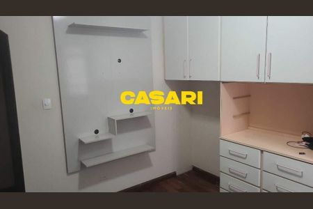 19_photo/94ce4272e3.0c6161ab2d998439-ATLAS-727baad2-91ab-4e04-a14a-e4ef51cf2b1b.jpg de casa para alugar com 3 quartos, 350m² em Vila Eldizia, Santo André