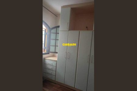 21_photo/94ce4272e3.0c6161ab2d998439-ATLAS-73198673-c1c3-47af-9739-e6fa7e08ef0f.jpg de casa para alugar com 3 quartos, 350m² em Vila Eldizia, Santo André