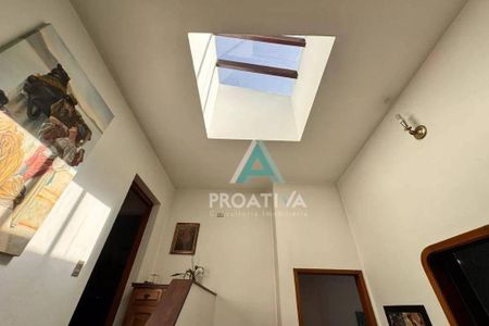 99_photo/94ce427ae5.9f40cbf479eb7ad1-ATLAS-e69bee45-651f-4635-a881-1a267b1d5afe.jpg de casa para alugar com 3 quartos, 389m² em Vila Assunção, Santo André