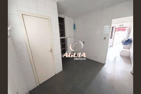 1_photo/94ce427b8f.df2406aa61ba3211-ATLAS-01aa6a57-59ec-4d3a-9e8c-eddff0831513.jpg de casa à venda com 2 quartos, 90m² em Vila Assunção, Santo André