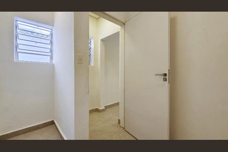 50_photo/94ce427cd3.71d254b04bc9a3b2-ATLAS-d23d3679-4be7-44be-acac-e10705d126fc.jpg de casa à venda com 1 quarto, 71m² em Vila Assunção, Santo André