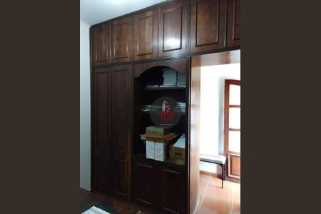 7_photo/94ce427eff.9f389e5fbe0155e0-ATLAS-357c54c2-74c6-4e89-9268-3230a6c20cf9.jpg de casa à venda com 3 quartos, 423m² em Casa Branca, Santo André