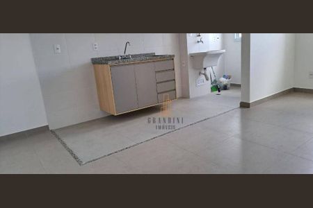 3_photo/94ce428875.f8029eb018332738-ATLAS-0a3e0b8e-de25-4f56-a47e-37c29b193b11.jpg de apartamento para alugar com 2 quartos, 47m² em Centro, Santo André