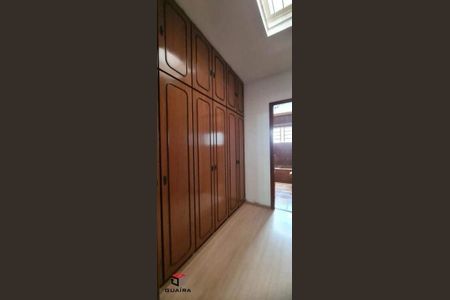 26_photo/94ce428a69.2b4381d368a6f37f-ATLAS-38418907-4d58-4e74-858a-ee659a7eb997.jpg de casa para alugar com 3 quartos, 329m² em Jardim Bela Vista, Santo André