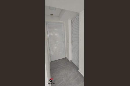 3_photo/94ce42a1a5.24a317c22631bef5-ATLAS-9a171ea8-e55e-4cec-93a3-543b7a224b1d.jpg de apartamento para alugar com 2 quartos, 54m² em Parque das Nações, Santo André